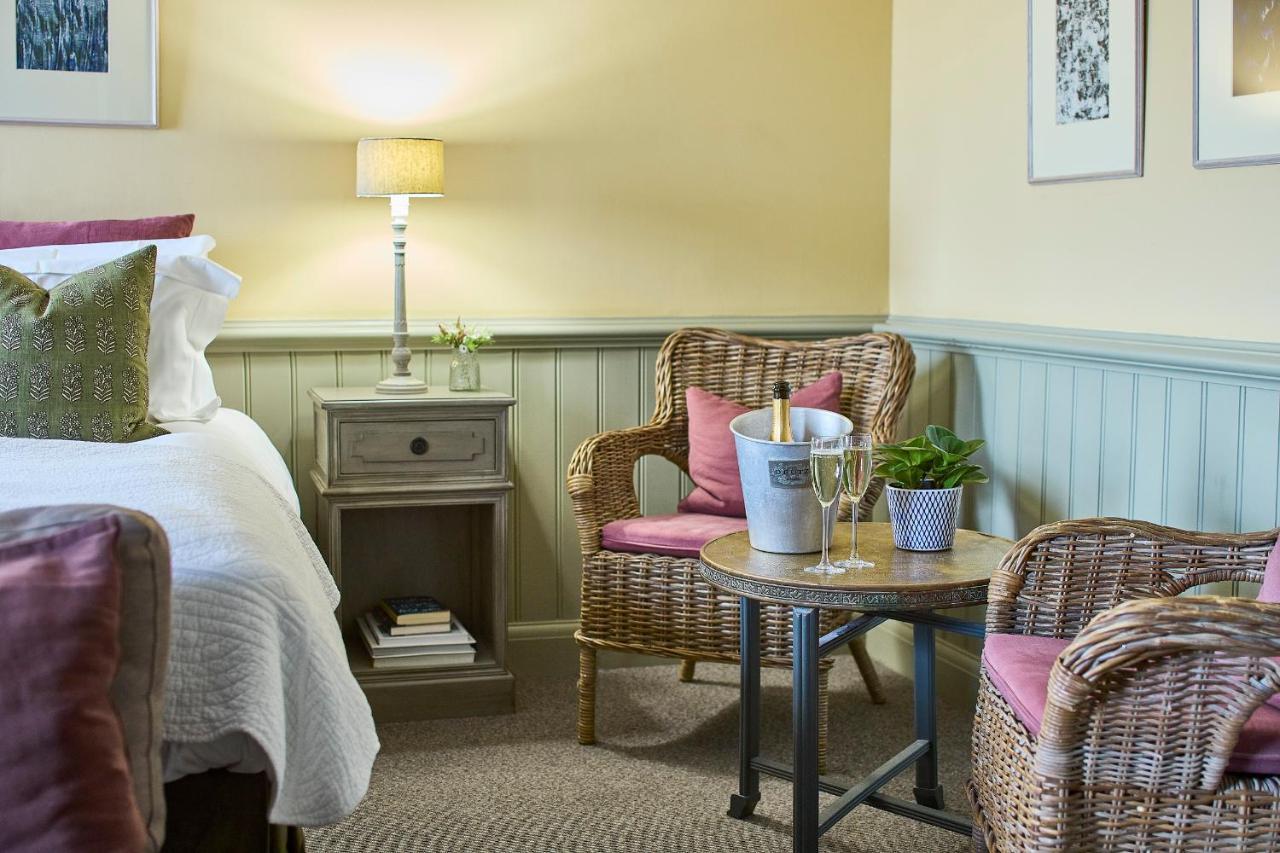 The Mistley Thorn Hotel Bagian luar foto
