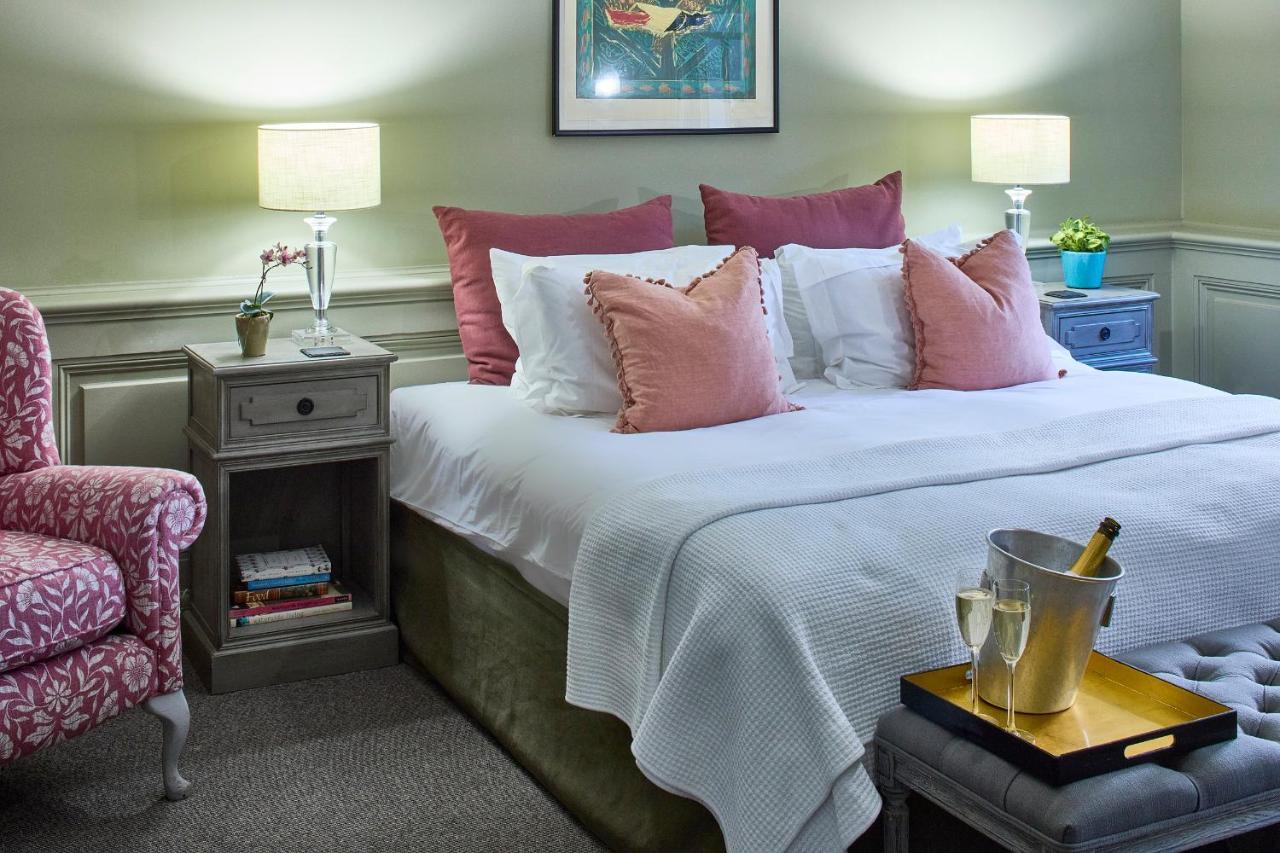 The Mistley Thorn Hotel Bagian luar foto